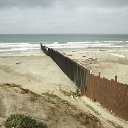 The US / Mexico border at the Pacific ocean (photo by Marc Silver)